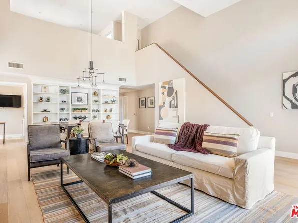 10511 Ashton Ave APT 305, Los Angeles, CA 90024