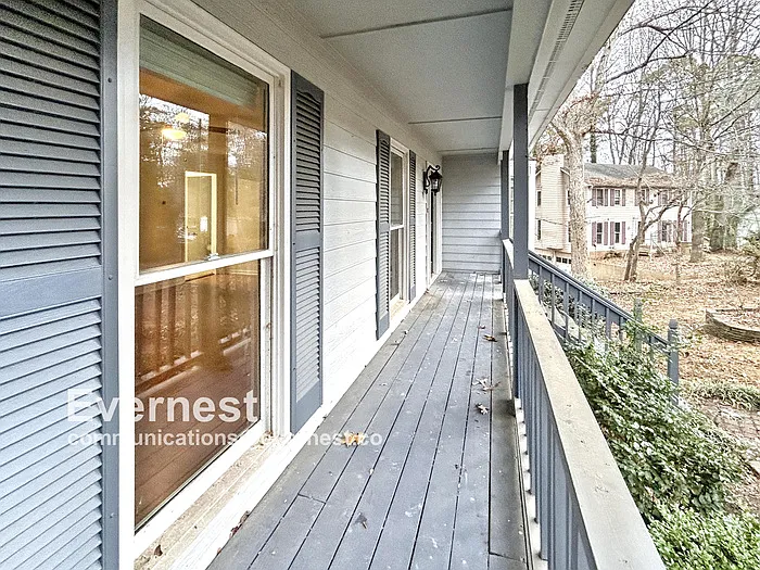 405 Revere Ct — Photo 44