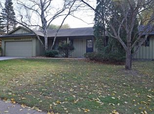 6580 134th St W, Apple Valley, MN 55124