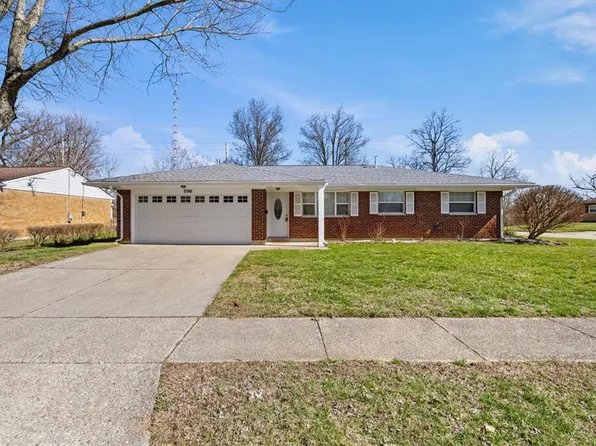 7100 Chatlake Dr, Dayton, OH 45424