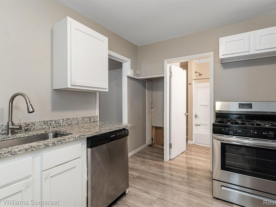 17638 Ivanhoe St, photo 19