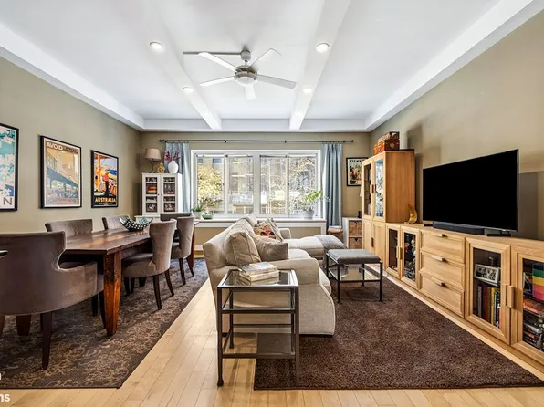 534 W 42nd St APT 2, New York, NY 10036