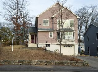 23 Lakeshore Dr, Hudson, MA 01749