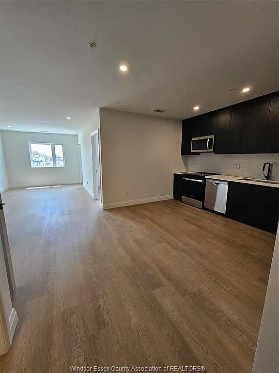 2 bed, 2.0 bath, $2,300 — Photo 3