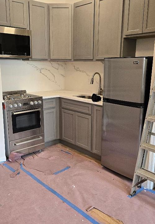 2nd image of 1503 3rd Ave APT 3C