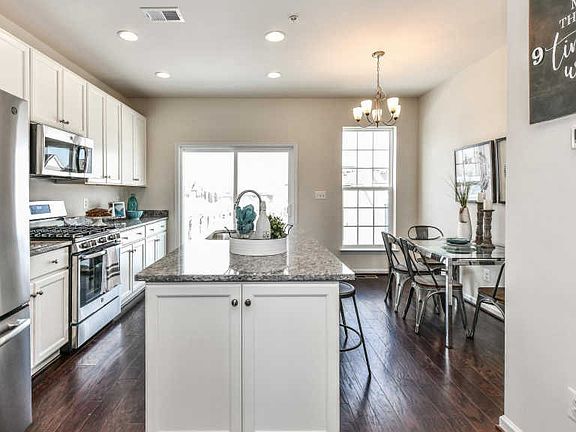 4th image of 23914 Catawba Hill Dr