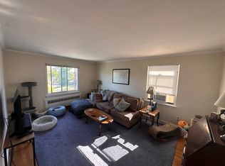 176 Summit Ave #3, Quincy, MA 02170