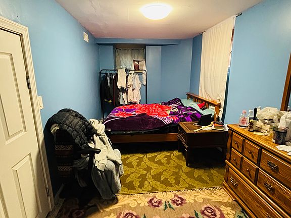 4th image of 34 Newbury St Floor 1