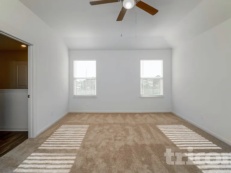 10918 Chatham Ct — Photo 6