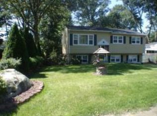 6 Woodedge Rd, Byram Twp, NJ 07874