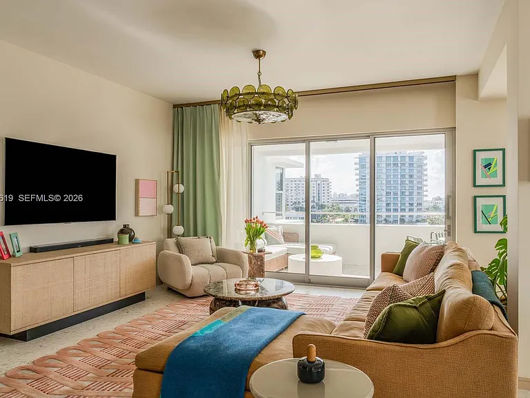 16 Island Ave #6B — Photo 3