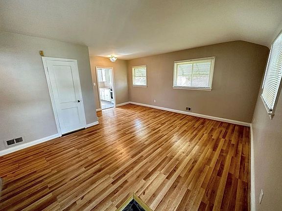 4th image of 5507 Wilvan Ave