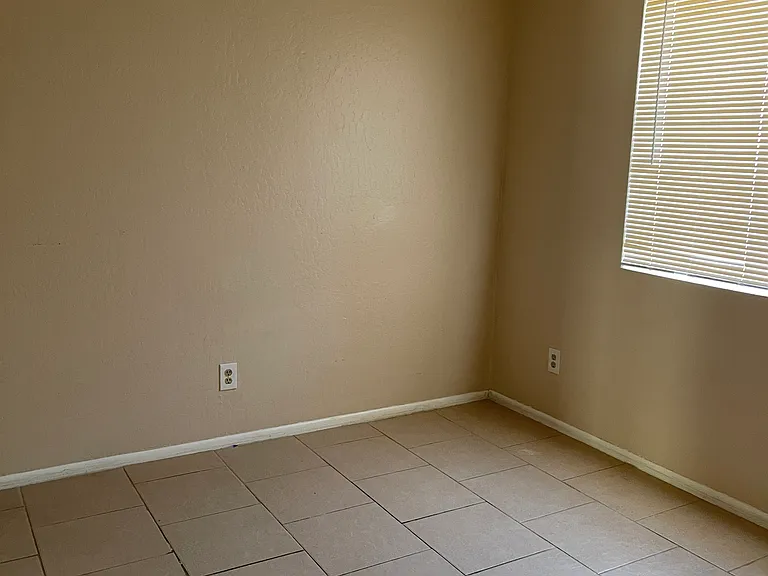 922 N Pueblo Dr #1 — Photo 8