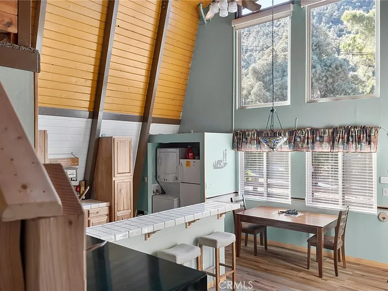 2116 Glacier Dr — Photo 17