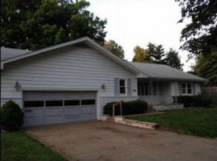 619 E Lindberg St, Springfield, MO 65807