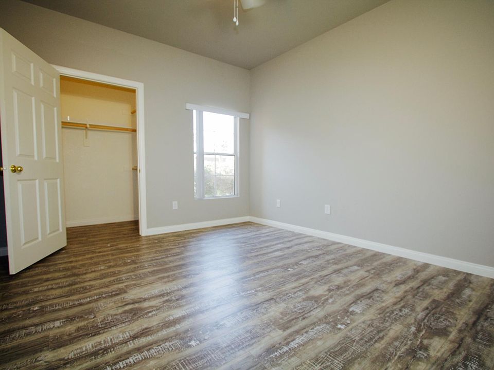 1st image of 834 Carnegie St #1111