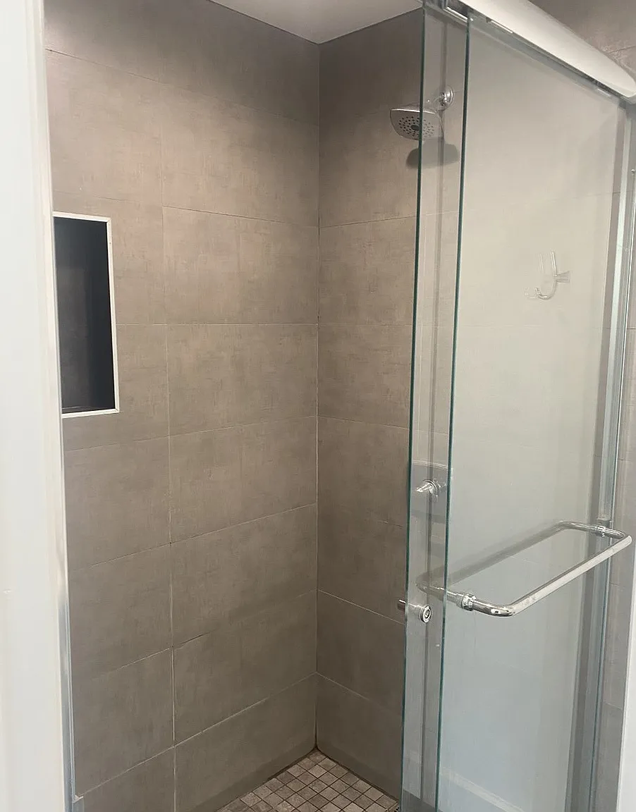 3 bed, 1350 sqft, $3,100 — Photo 4