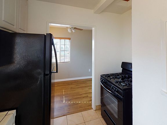 4th image of 510 E Oak Ave #1/2