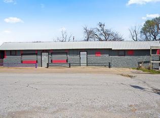 303 E Oak St, Coweta, OK 74429