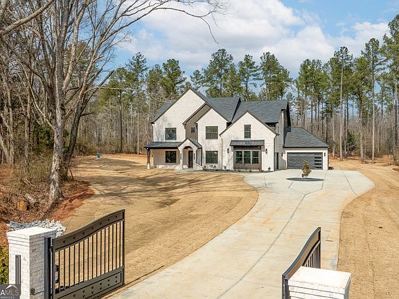 3rd image of 3846 Mount Enon Church Rd