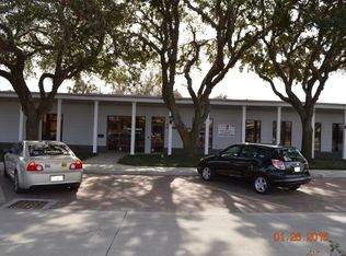 130 Parking Way St, Lake Jackson, TX 77566