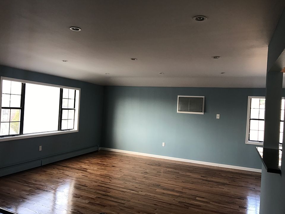 1st image of 13421 161st St