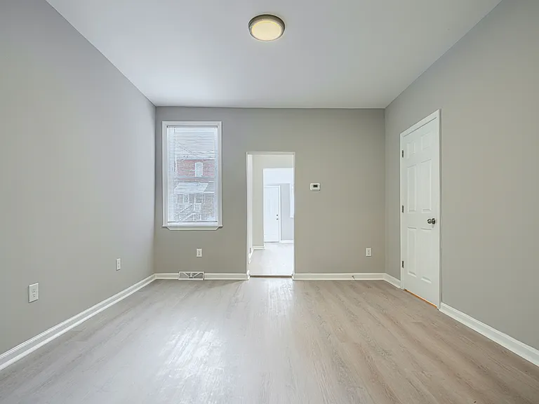614 Savage St — Photo 21