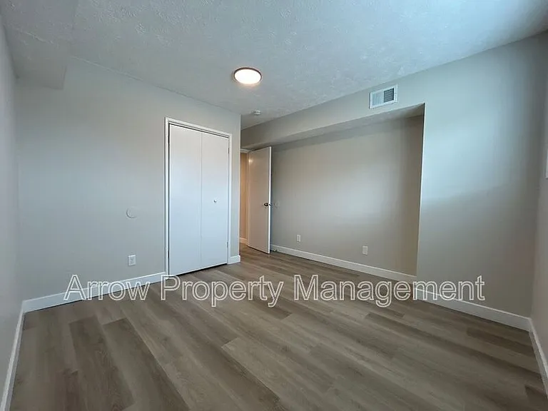 5703 S 14th St #3 — Photo 4
