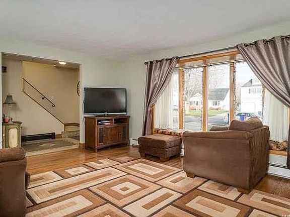 4th image of 145 Cranwood Dr