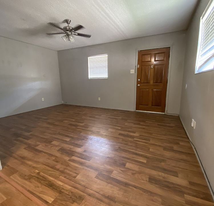1st image of 512 N 15th St