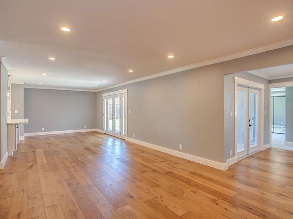 3rd image of 1356 Garrans Dr