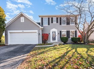 714 Pinehurst Ln, Oswego, IL 60543