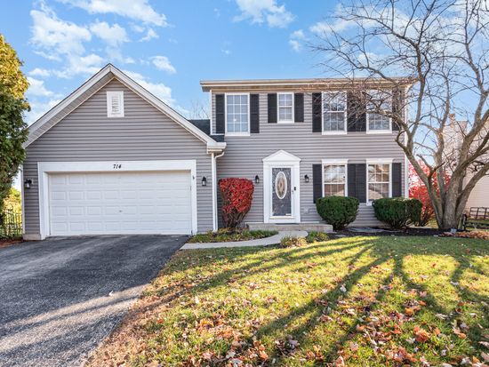 714 Pinehurst Ln, Oswego, IL 60543