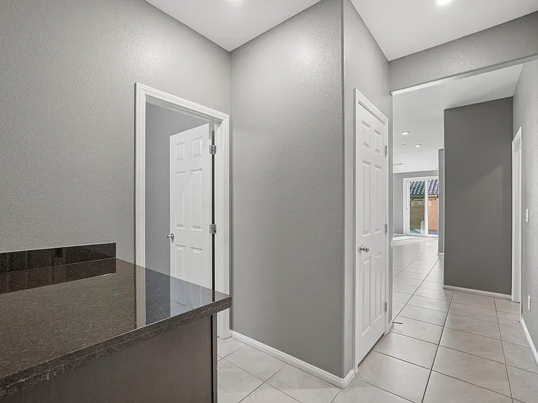 10949 Oregano Ave — Photo 24