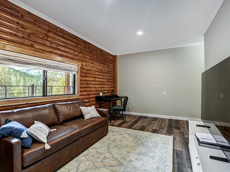 341 Quandary Rd — Photo 24
