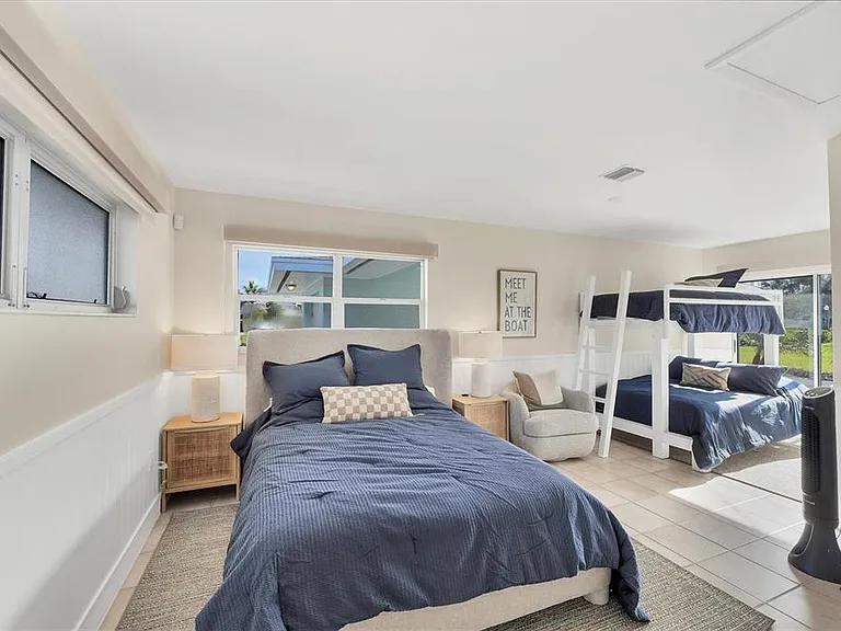 550 Gaspar Dr — Photo 24