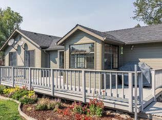 2464 SW 24th St, Redmond, OR 97756