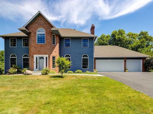 4390 Ithaca Ln N, Plymouth, MN 55446