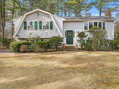 17 Lantern Ln, Medfield, MA, 02052