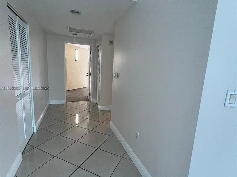 7275 SW 90th Way #312 — Photo 5