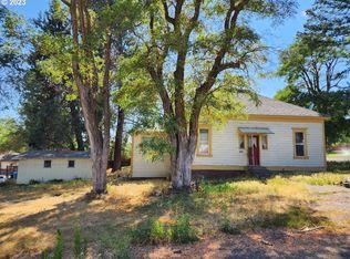 203 5th St, Moro, OR 97039