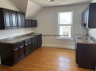 114 Garden St #116, Pawtucket, RI 02860