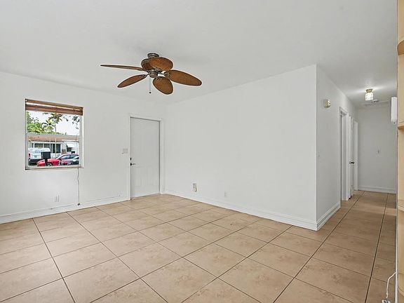 2nd image of 2530 Mckinley Street