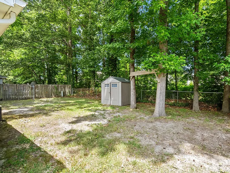 4117 Rainbow Dr — Photo 28