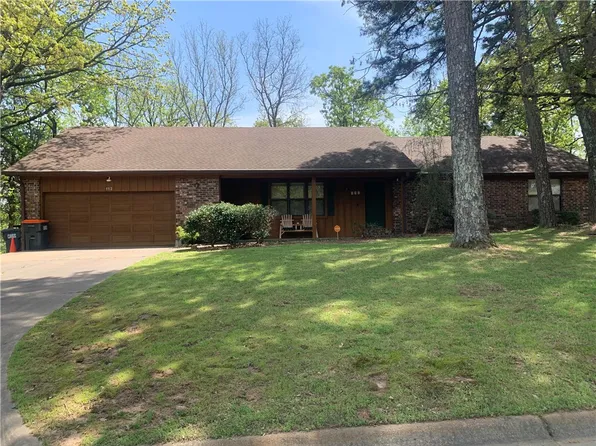 112 Canterbury Cir, Russellville, AR 72802