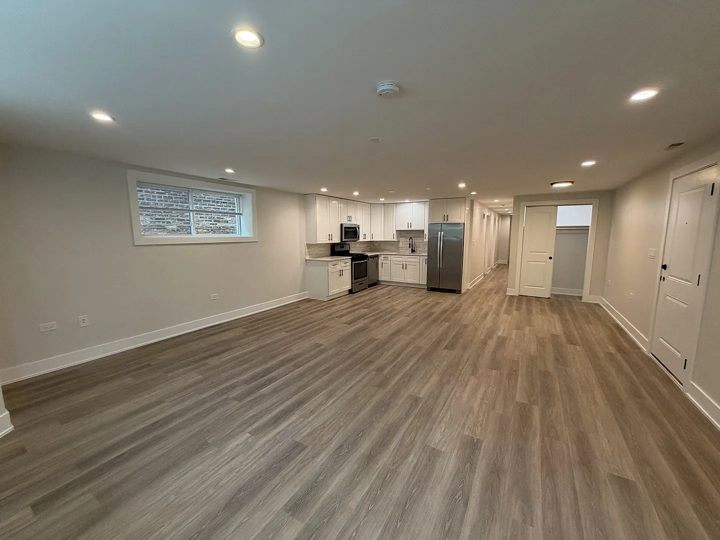 3 bed, 2200 sqft, $2,550 — Photo 3