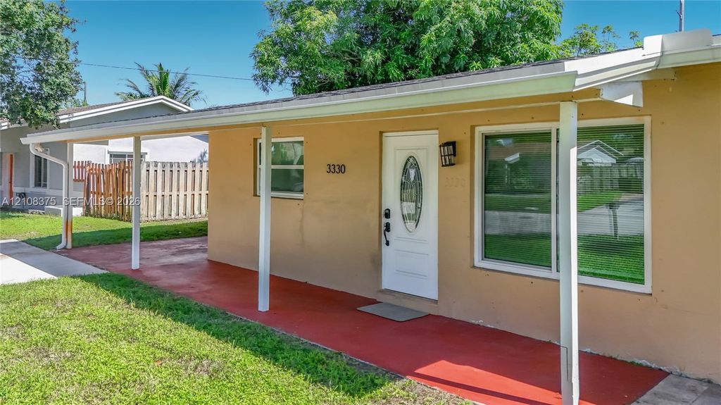 3330 NE 14th Ter, photo 5