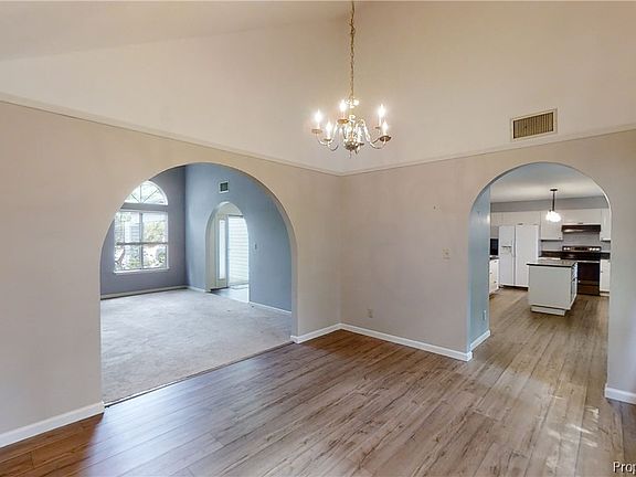 5th image of 115 Conway Ct