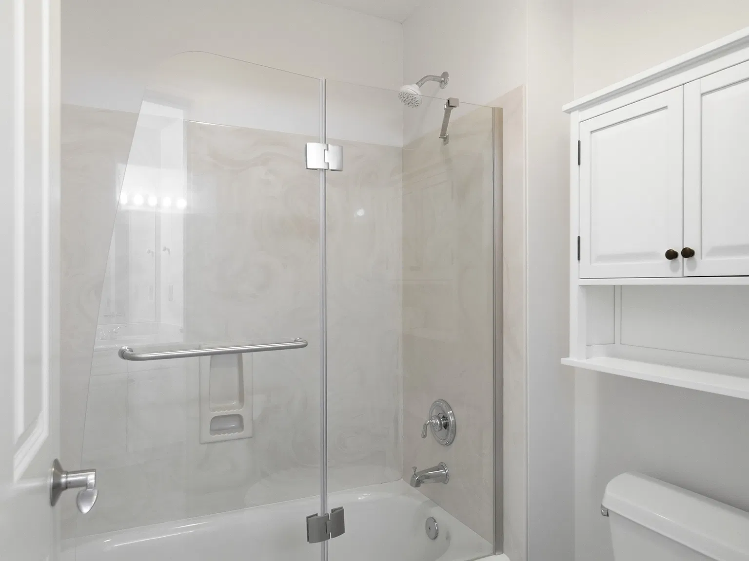 4 bed, 3040 sqft, $3,000 — Photo 4