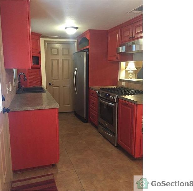 1st image of 2208 N Medford Dr